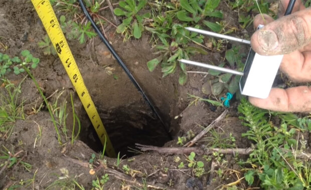 soil moisture sensor installation depth